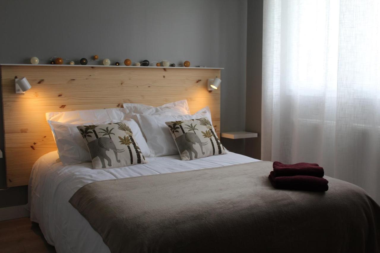 Le Pre Du Buis Bed & Breakfast Yvre-l'Eveque Exterior photo